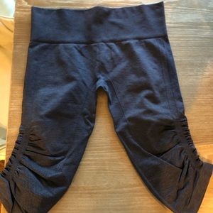 Lululemon crops
